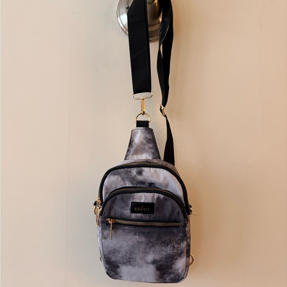 Kedzie Black Gray Crossbody Bag Lightweight Everyday Travel Purse